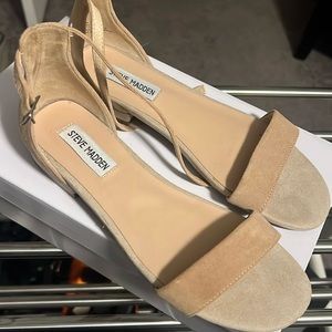 Summer sandals